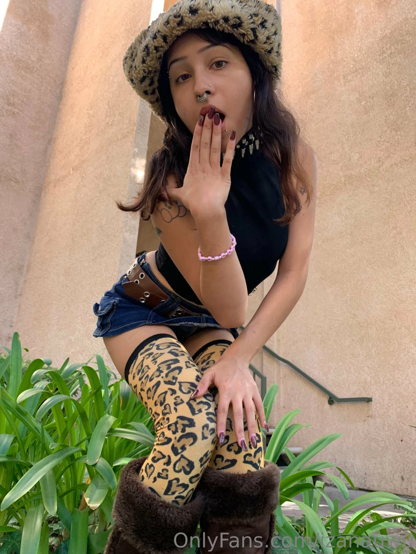 Do you think you can surprise me with that big thing inside your pants 