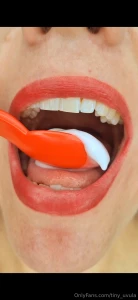 What am i eating what does it sound like what does it look like on my part 1
