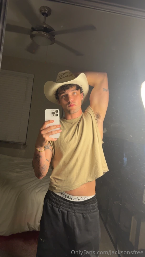 Cum on this face or sit on it vip jacksonfelt 