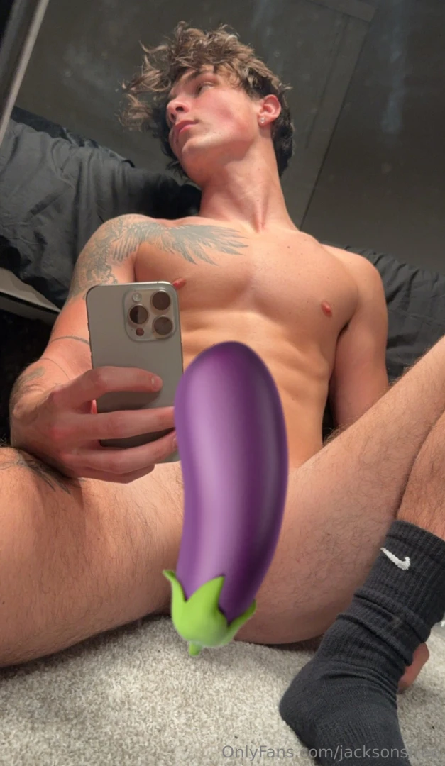 Uncovered on jacksonfelt 