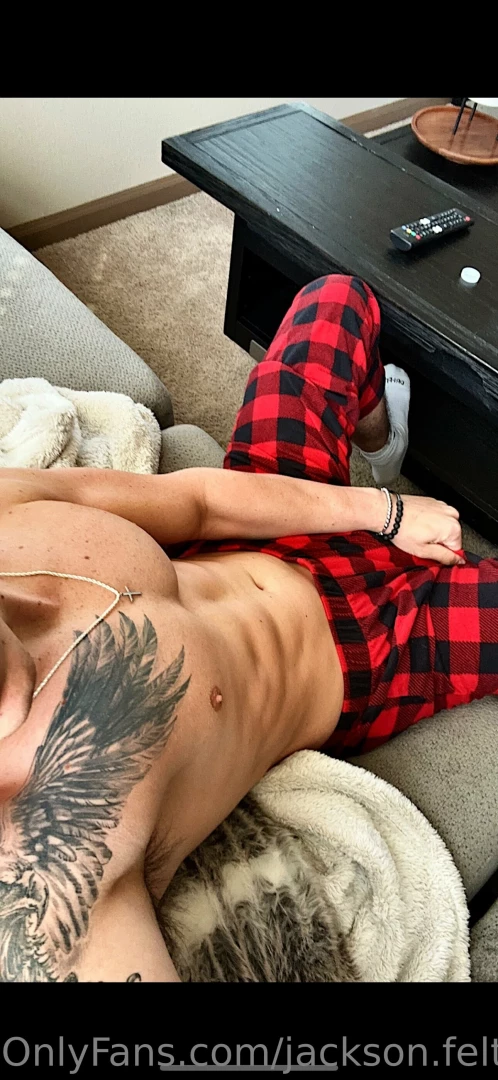 Cum have a seat its all warmed up 