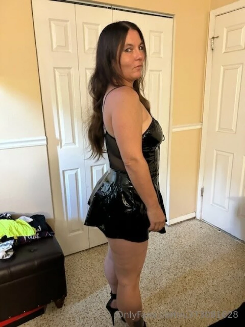 Heres more in the black leather pm me for more part 5 