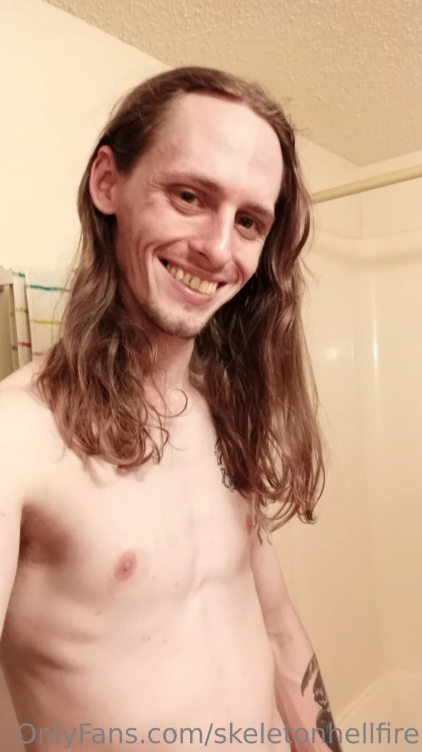 Get on your knees and worship me 
