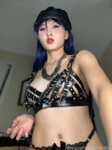 Did a custom look as a dommy mommy heh took extra photos to share with part 6