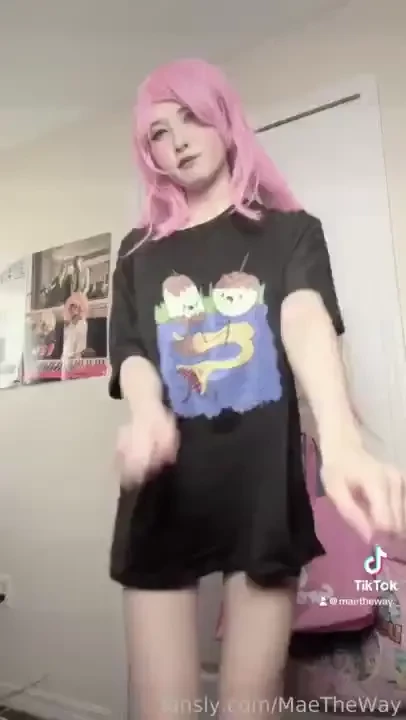 Finally posting a cosplay princess bubblegum with her favorite shirt part 41 