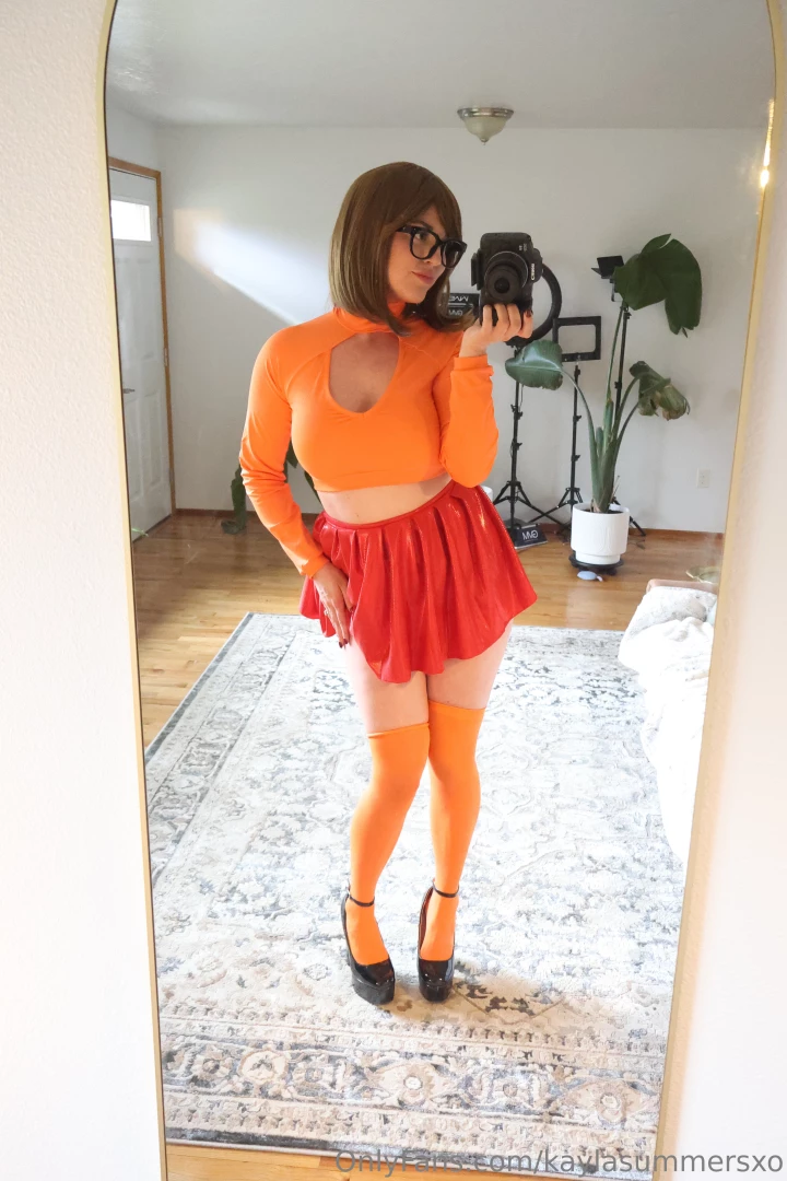 Can you guess who i m cosplaying part 1 