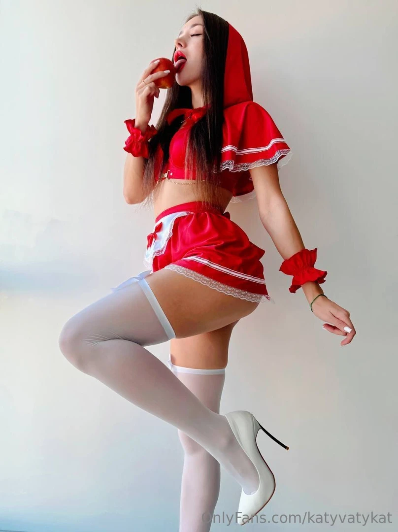 So will you take a bite of my apple of passion i invite you to fully 