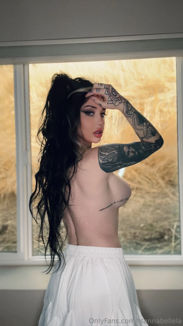 These boobs are just here to ruin your focus don t blame me if you can 