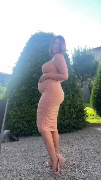 Am i still sexy whilst being 26 weeks 