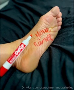 Want to brand mommy 5 x 3 branded customs 24 hours only