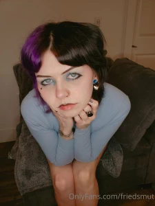 Hey ya ll sub to me for free i ll be posting a lot of pictures do you part 3