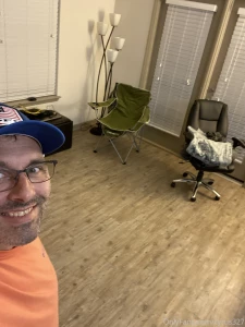 Moving really sucks but exciting at the same time just gotta move on