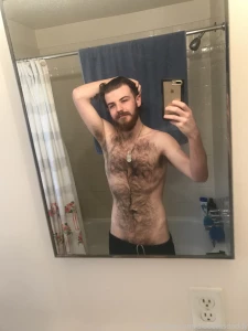 Feel like shit today but still look daddy as fuck