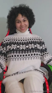 Im going to start going live just on my vip onlyfans page lottieslive