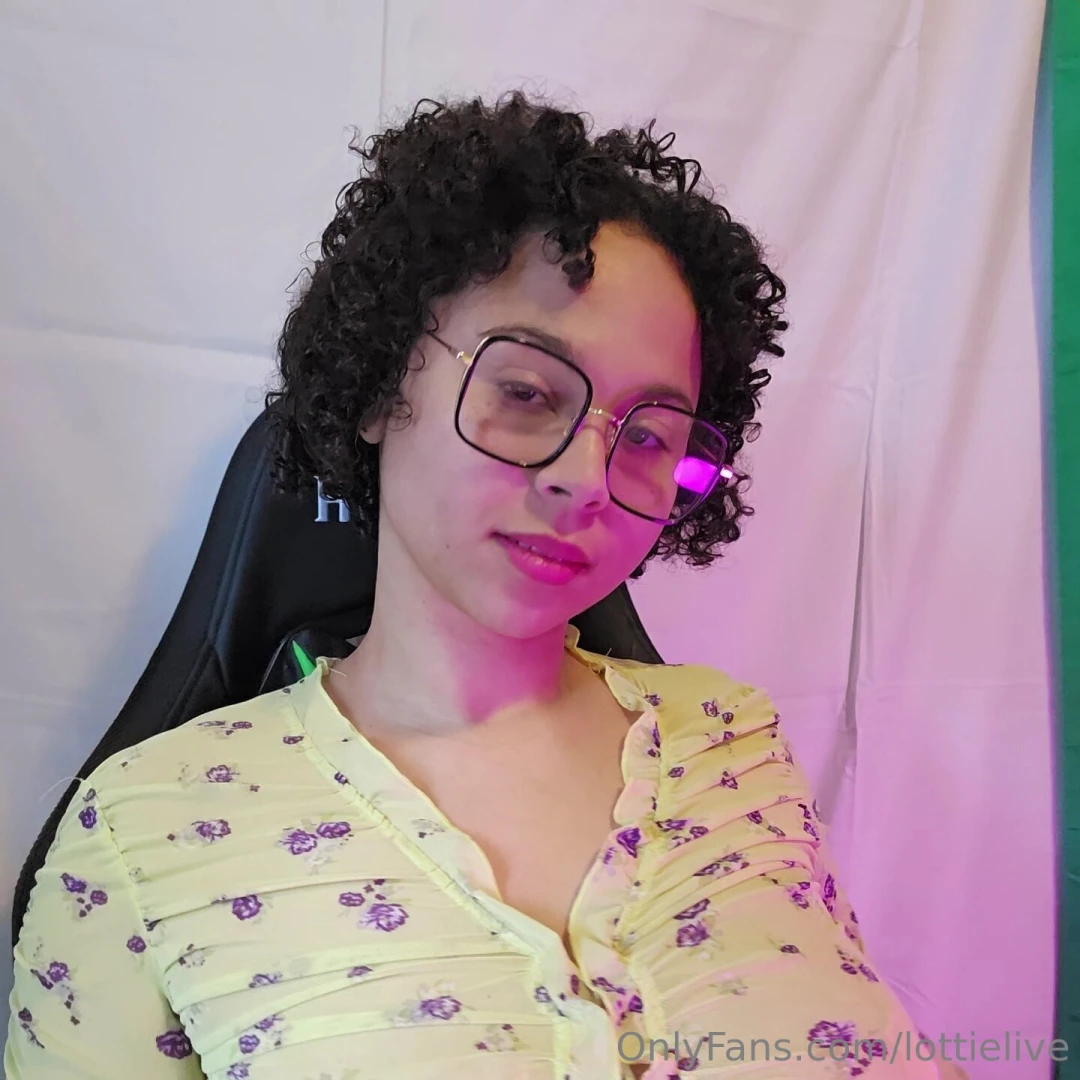 I m back in my hometown so the scenery in my videos will look 