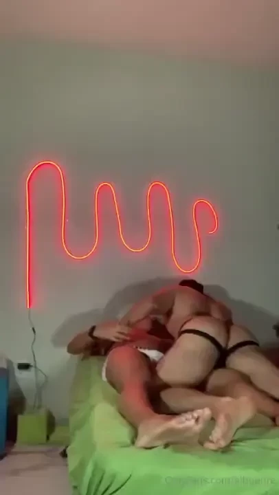 Una buena sesi n de besos me pone love a long kissing session 