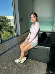 Guys i got the bbl jacket from lulu lemon what do u think my boobs are