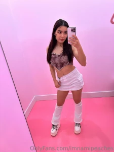 Omg look how cute this top is it s definitely giving me jennie from part 1