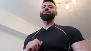 Worship those pecs