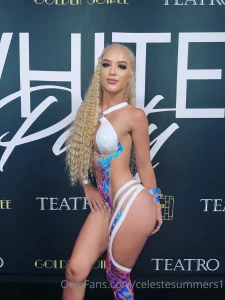 Anyone wanna see me get naughty in this tape fit