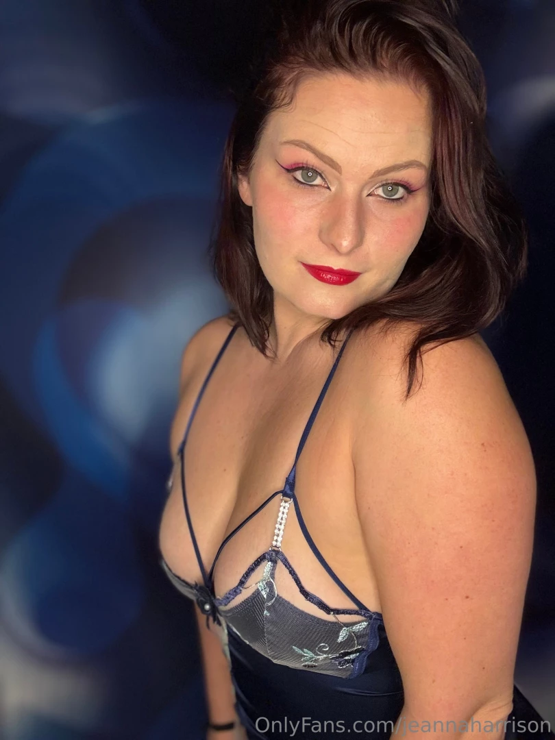 Do you like my ass feet titties what is your favourite i need to know 