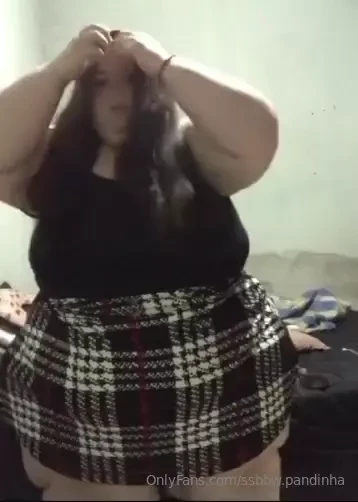 A 240kg brazilian woman starting her career with onlyfans tell me what 