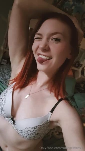 My new phone is finally here and all set up i took the opportunity to part 1