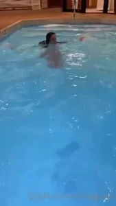 I love nude swimming