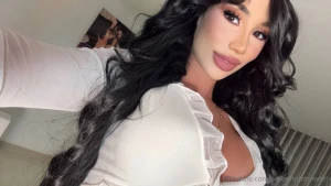 Would you rather kiss my lips or my neck right now