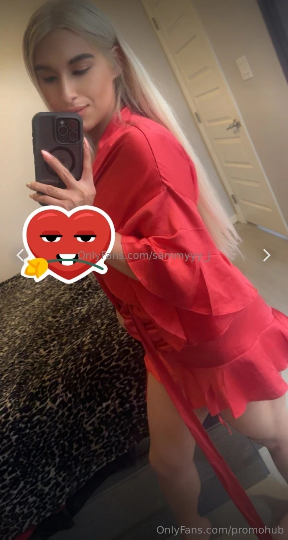 Subscribe to see this blonde bombshell having play time requests part 3 