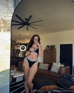 I am doing a 30 minute live cum show today only on my paid page 6