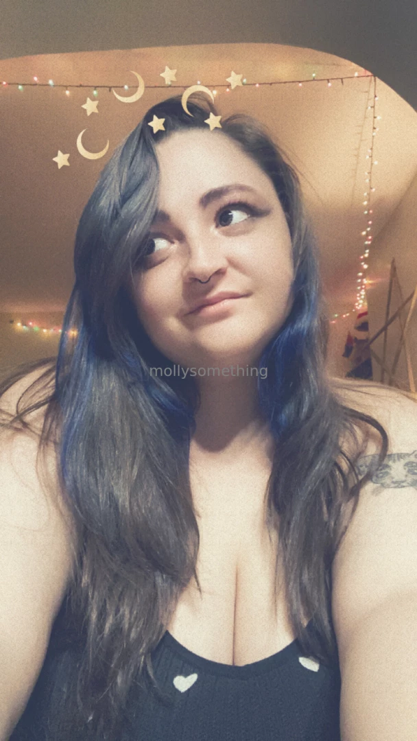 Hmmmmmm i wanna be slutty soooo you should tip 