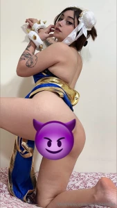 Looking for a good spot to sit down i m quite tired