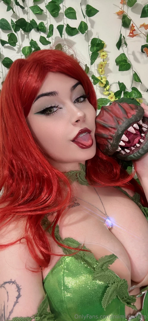 How cute do i look in this outfit don t mind my new pet 