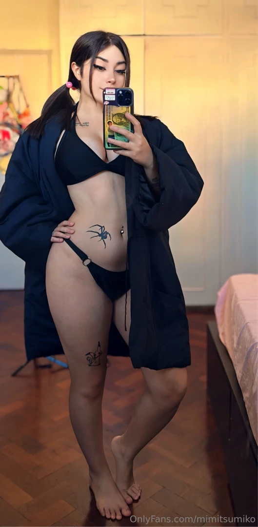 Do i look cute in black lingerie p 