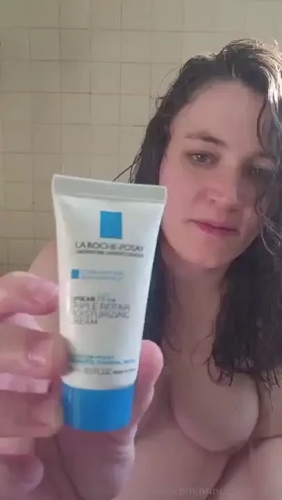Happy titty tuesday enjoy a body butter video with lots of titty 