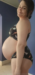 Happy friday as promised here is a late term photo set the funny part part 3