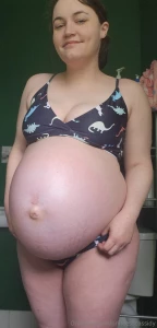 Happy friday as promised here is a late term photo set the funny part part 8