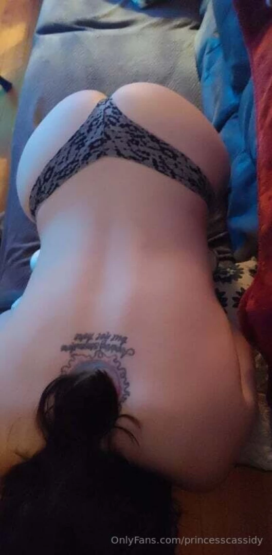 It s throwback thursdayyyyyy enjoy some throwback booty i ve bent over part 2 