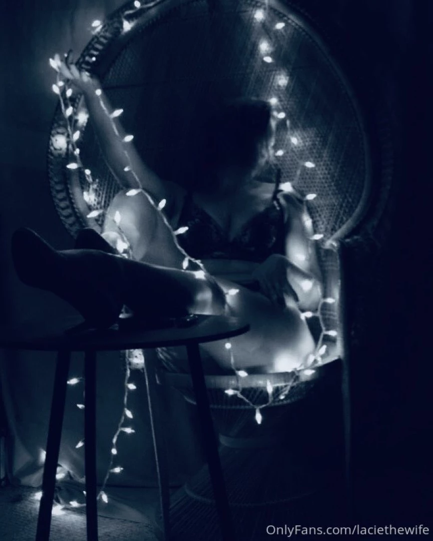 Not just nudes here i make art support my art tip your sex worker i 