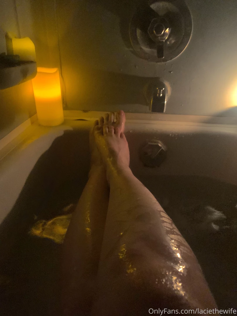 Shower time tip this and tell me what i should take pictures of when i 