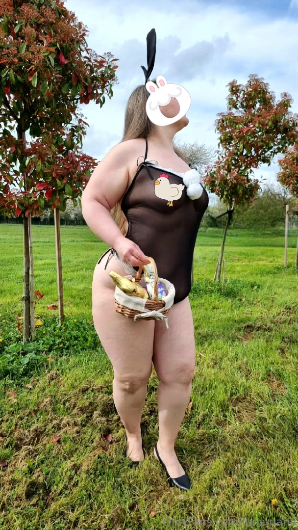 I imagine you on your knees at my feet arms outstretched to the sky 