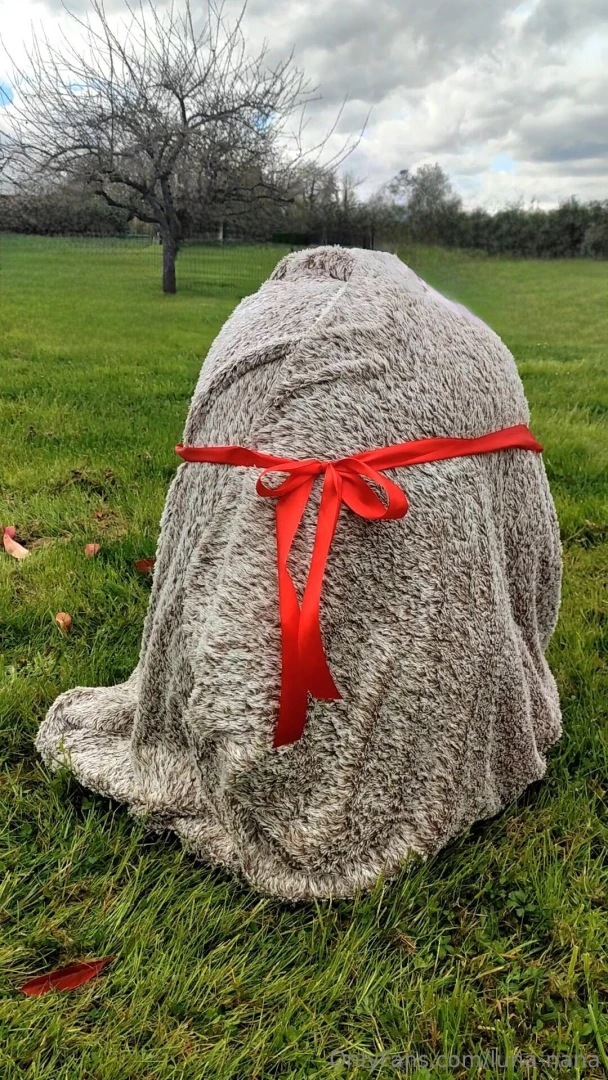 Imagines toi d couvrir cet oeuf de p ques au r veil dans ton jardin 