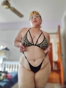 This bitch wants to drain you