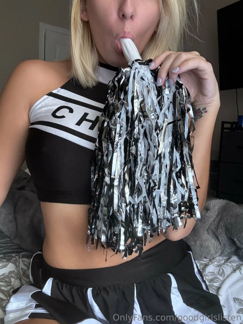 Hmm i m wondering how i can cheer you up the naughty way 