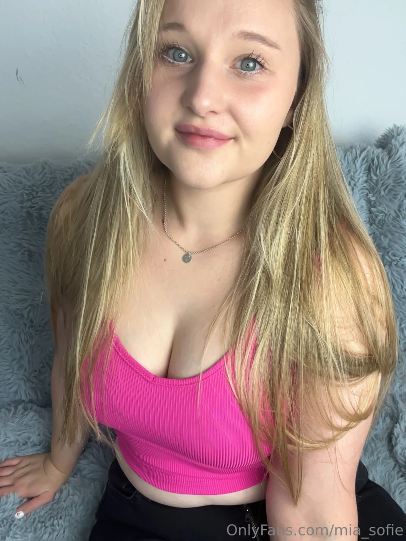 Ich bin bereit deine lieblings blondine zu sein 