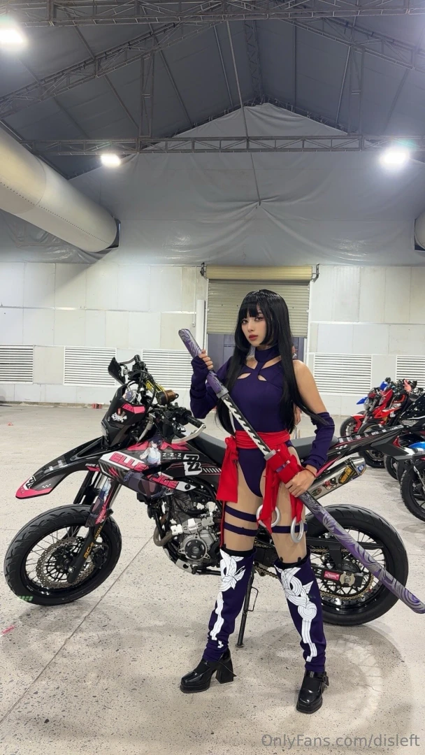 Woahhhh i really love this cosplay i will do loki next year part 11 