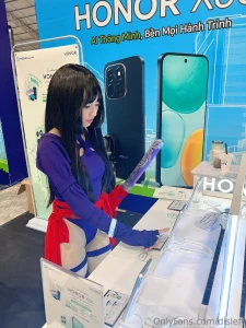 Woahhhh i really love this cosplay i will do loki next year part 2