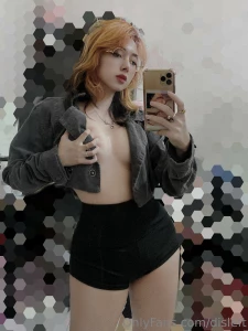 My room is so hottttt part 1