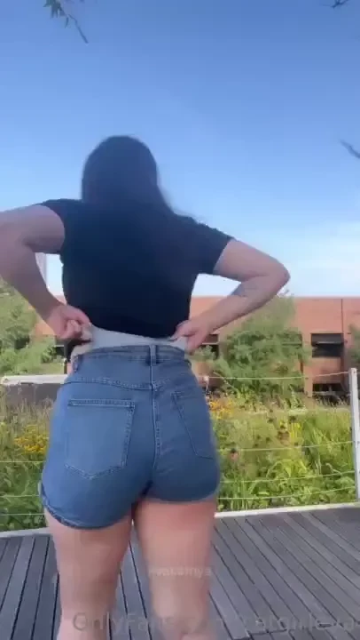 Found my self alone on the second floor patio of a coffer shop and 